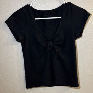 Brandy Melville Black/dark Gray Tie-Front Top John Gualt -152sku
